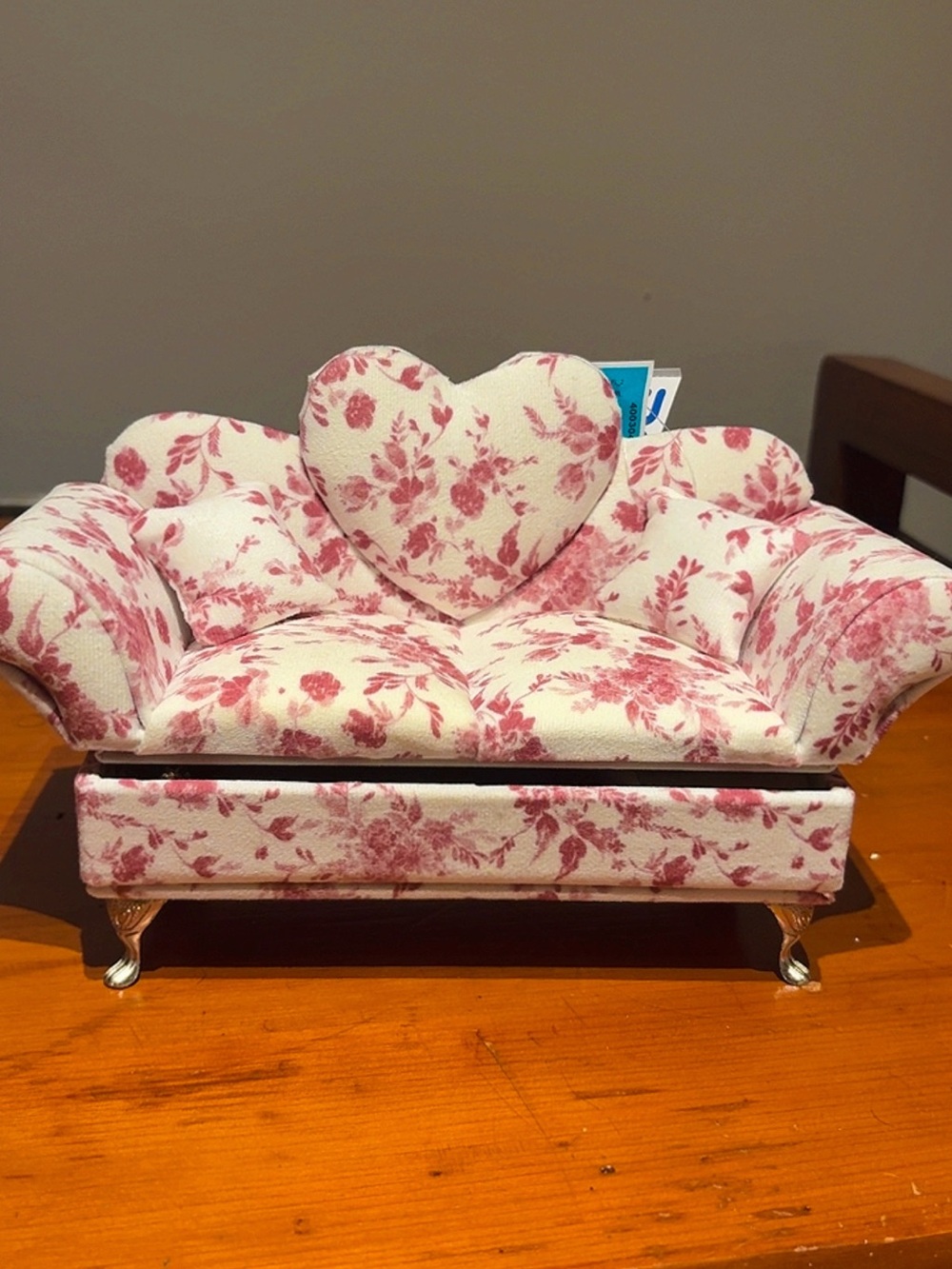 Floral Heart Accent Sofa Jewelry Box - Pink and White